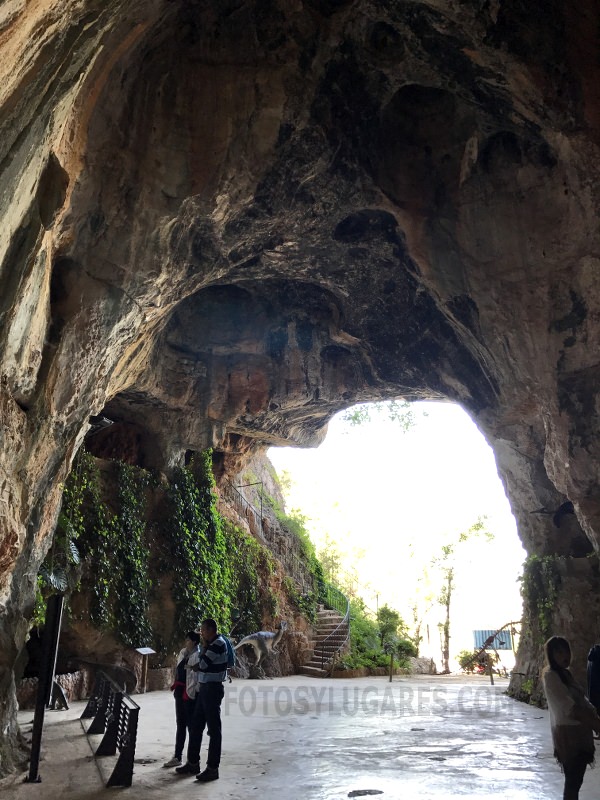 Cueva de las calaveras