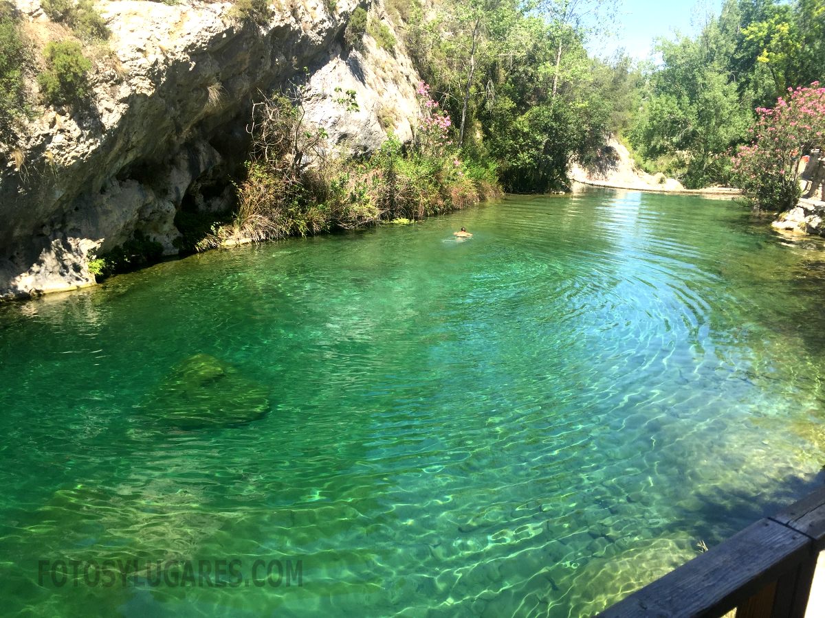 Aguas cristalinas del río Clariano