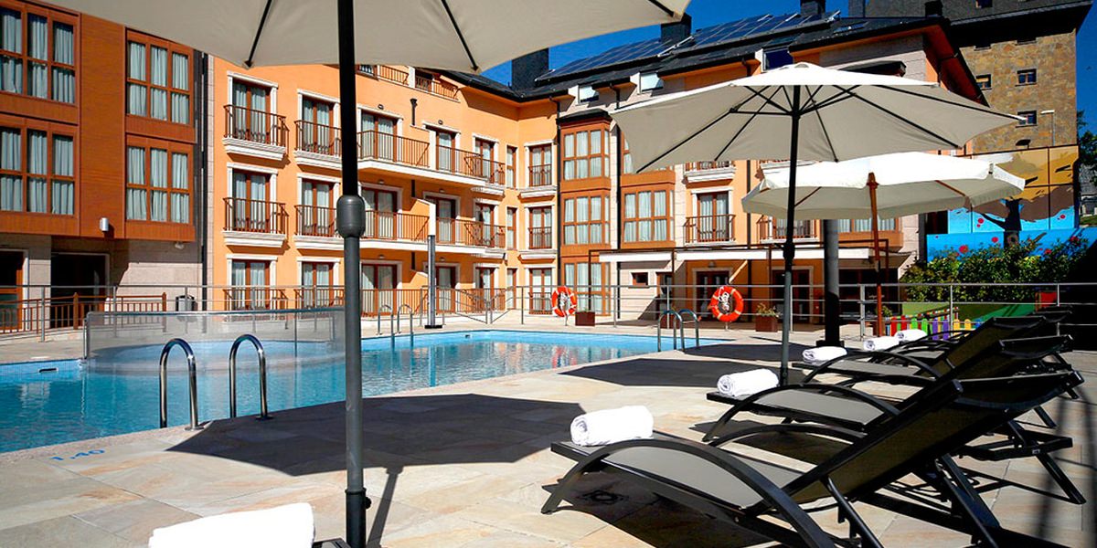 Jacetania piscina apartamento en Jaca