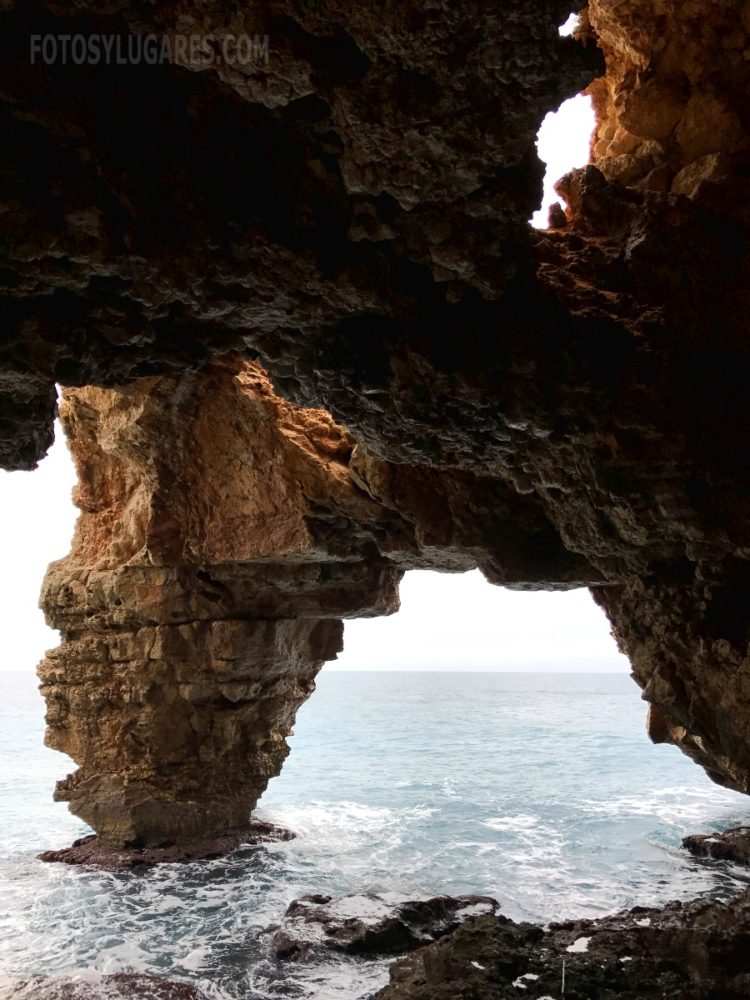 Cueva de la Cala del Moraig