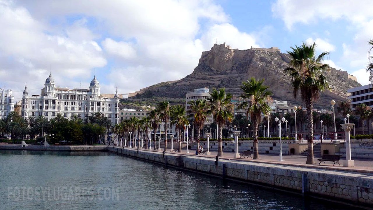 Alicante puerto, castillo y casa Carbonell
