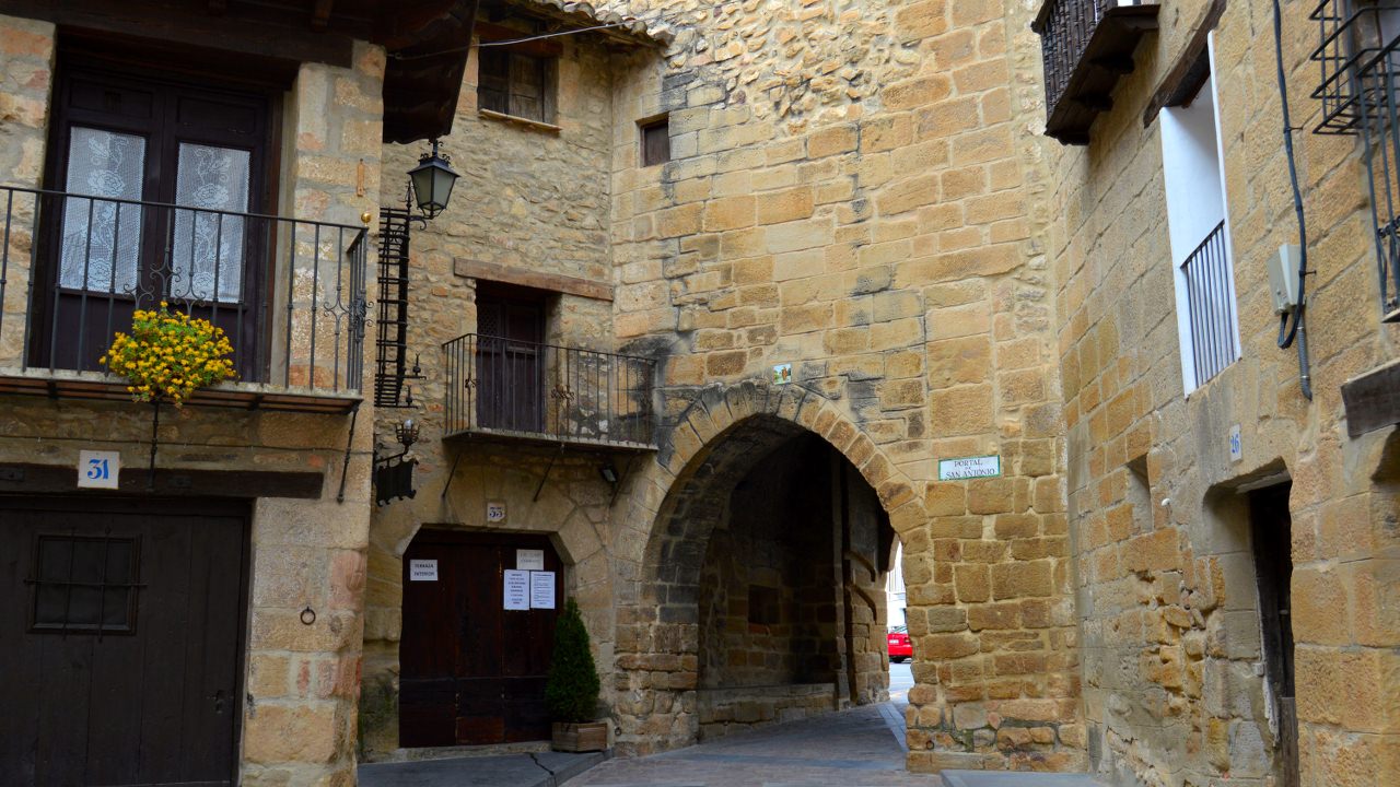 Portal de San Antonio de Rubielos de Mora
