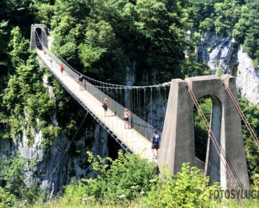 Ruta al puente colgante de Holtzarte, uno de los más altos de Europa